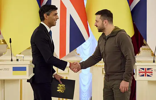 Ukrayna ile İngiltere arasında kritik görüşme