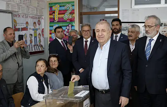 Ümit Özdağ oyunu kullandı