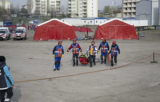 UMKE gerçeğini aratmayan deprem tatbikatı gerçekleştirdi