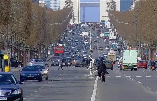 Uzmanlardan çarpıcı açıklama: AB, fosil yakıtlardan uzaklaşıyor