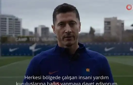 Yıldız futbolcu Türkiye'deki depremzedeler için  yardım çağrısında bulundu