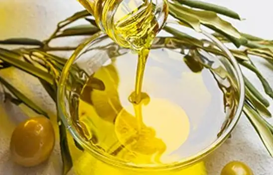 Zeytinyağına yüzde yüz zam! Rakamları göre geri adım atıyor.