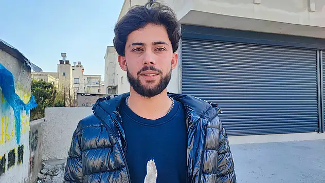 13'üncü katta mahsur kalan bebeği inşaat ustası kurtardı