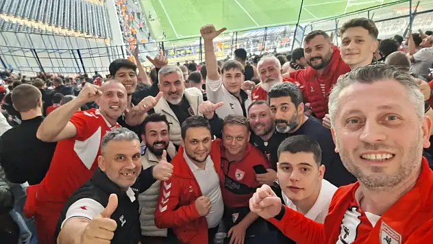 13 üniversite bitirdi, dünya rekoru için 3 üniversite daha okuyor