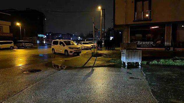 14 yaşındaki çocuk durakta silahla vurulmuş halde bulundu