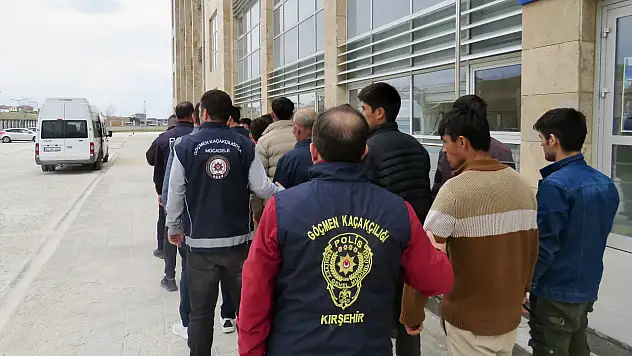18 düzensiz göçmen yakalandı