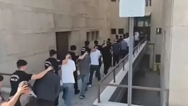 18 ilde dev siber operasyon! Yasa dışı bahis ve dolandırıcılık çetelerine darbe: 37 tutuklama