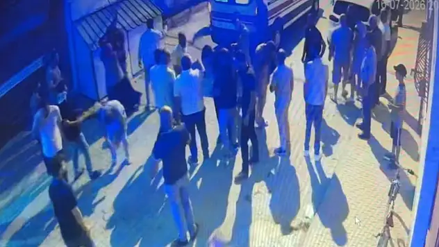 2'si polis 8 kişinin yaralandığı kavganın görüntüleri ortaya çıktı