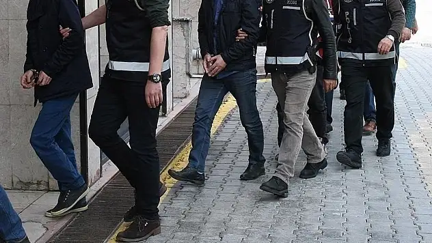 20 ilde telefon dolandırıcılarına operasyon: 66 şüpheli tutuklandı