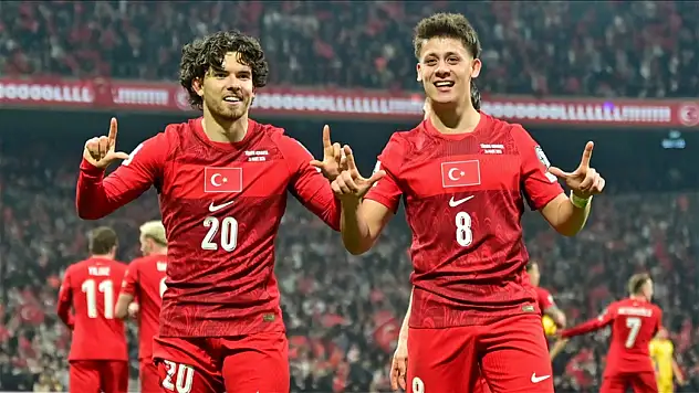 24 yıl sonra Dünya Kupası'nda İstiklal Marşı yankılandı, ilk gol Avustralya'dan geldi