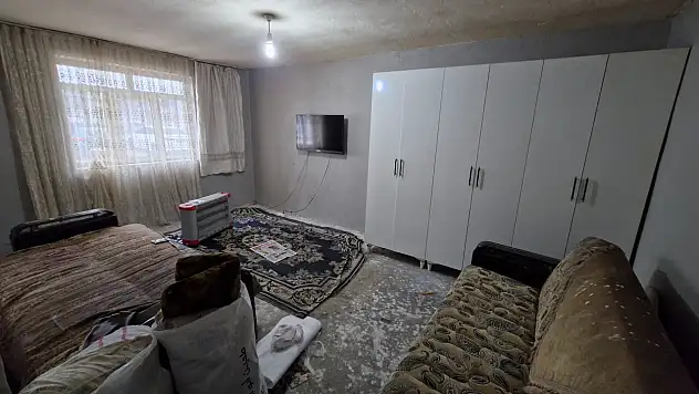 3 engelli kardeşin yaşadığı ev valilik tarafından onarıldı