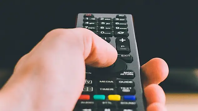3 Kasım Cuma TV yayın akışı! Cuma akşamı hangi dizi ve filmler var? İşte detaylar...