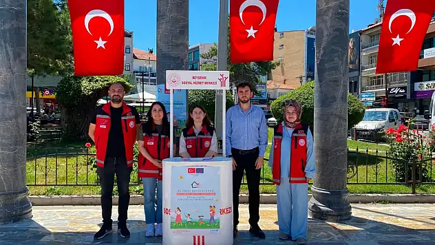 30 Haziran Koruyucu Aile Günü'nde Konya'da farkındalık çalışması