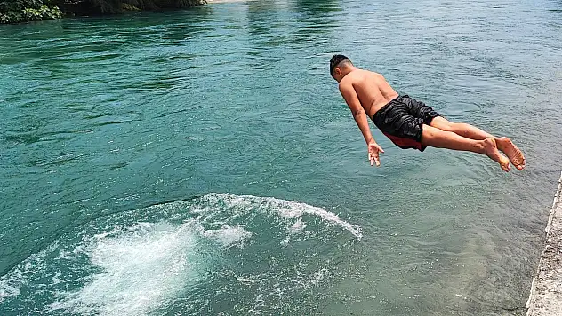 30 kişinin öldüğü sulama kanalında yüzen çocuktan inanılmaz sözler