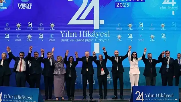 31 Mart Sonrası Siyasi Harita Değişti: 56 Belediye Başkanı AK Parti'ye Katıldı