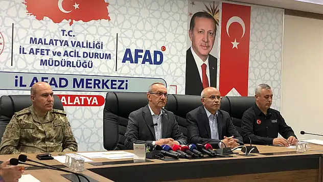 5.6'lık deprem binaları değil sinirleri yıktı