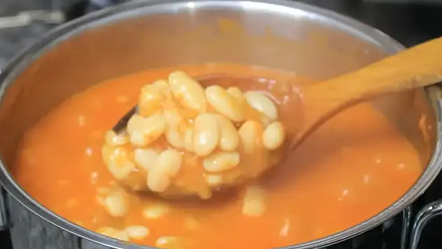 50 yıllık Süleymaniye kurucusunun sırrı. Kuru fasulyenin dağılmasını önleyen baharat