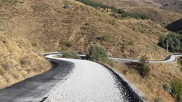 Konya Büyükşehir Belediyesi'nden Bozkır yollarına standart
