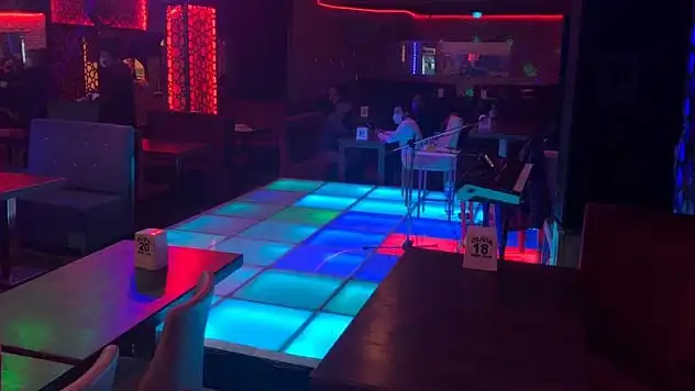 Konya'nın eğlenmeden duramayanları yine mekanda basıldı