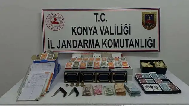 Konya'da jandarmadan gece operasyonu! Kumar oynarken yakalandılar