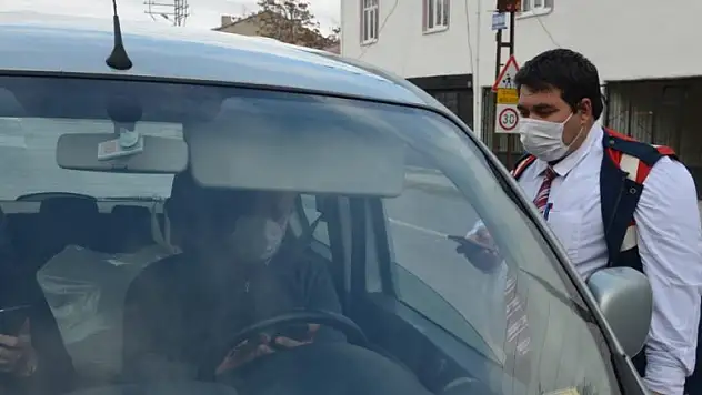 Konya'da salgına karşı gönüllü mücadele eden öğretmenlere başarı belgesi