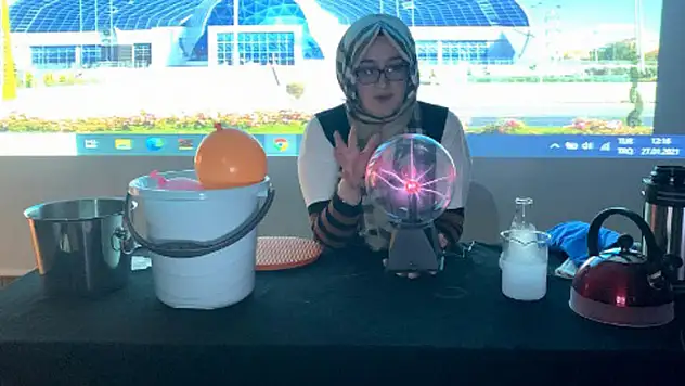 Konya Büyükşehir Belediyesi Bilgehane öğrencileri yarıyıl tatillerini verimli geçiriyor