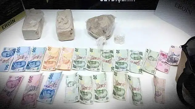 Konya'da cezaevinden izinli çıkan şahıs 2 buçuk kilo eroinle yakalandı