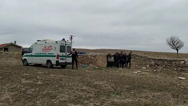 Konya'da çocuk babası adam mahalle mezarlığında ölü bulundu