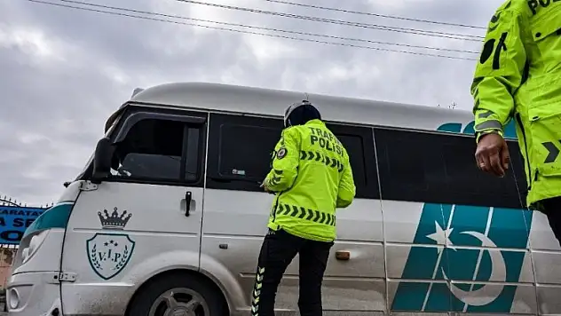 Konya'daki trafik denetimlerinde 2 bin 60 sürücüye cezai işlem