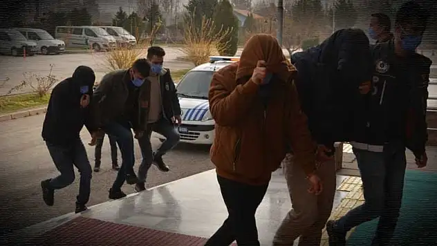 Konya'da zehir taciri operasyonu! 12 kişi tutuklandı