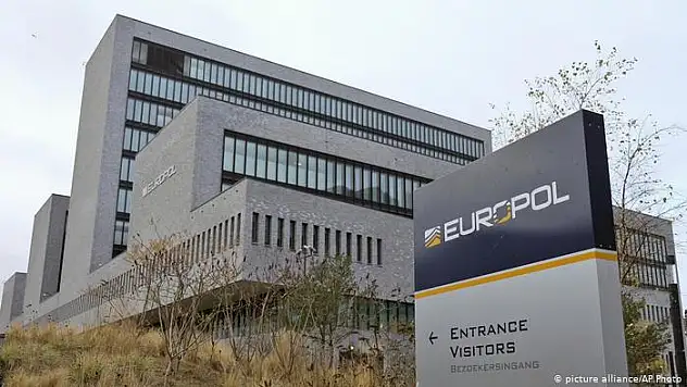 Irkçılık dünyayı kasıp kavuruyor! Europol 2020 istatistiklerini açıkladı