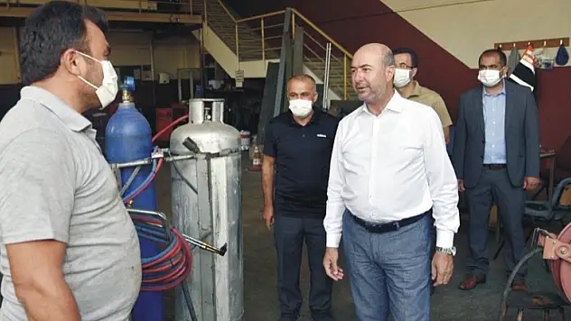 Başkan Pekyatırmacı personelle bayramlaştı