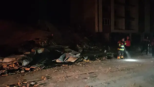 6.1 şiddetindeki deprem sonrası Balıkesir'de okullar tatil mi? Beklenen açıklama geldi