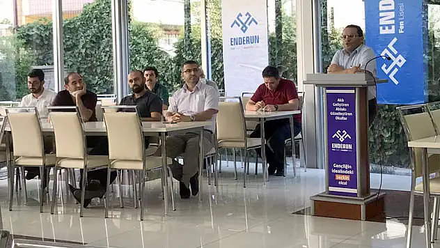 Konya Özel Enderun Fen ve Anadolu Lisesi'nde veli buluşmaları