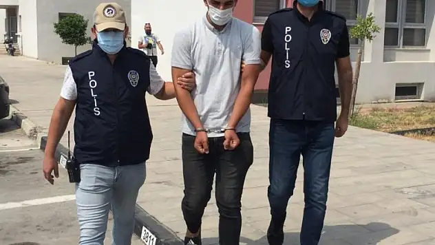 Sokak köpeğinden korktuğu için kaynar su dökmüş