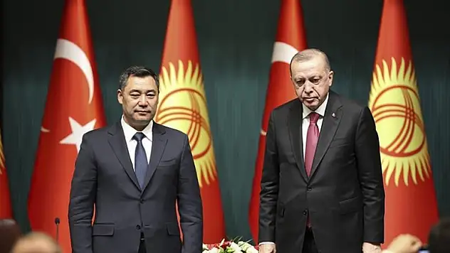 Cumhurbaşkanı Erdoğan, Kırgızistan Cumhurbaşkanı ile görüştü
