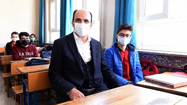 Başkan Altay: Tüm Öğrencilerimize Başarılar Dilerim