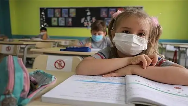 Bakan Koca: Pazartesiden itibaren bazı okullarda tarama yapılacak