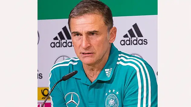 A Milli Futbol Takımı'mızın yeni hocası Stefan Kuntz imza için İstanbul'da!