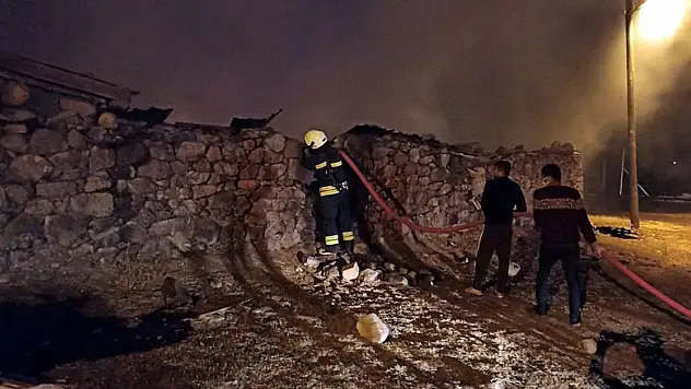 Konya'da ahırda çıkan yangın ucuz atlatıldı