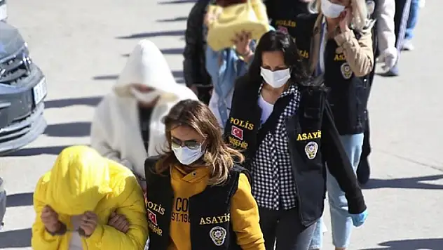 Konya'nın da aralarında bulunduğu 6 ilde fuhuş operasyonu: 30 gözaltı