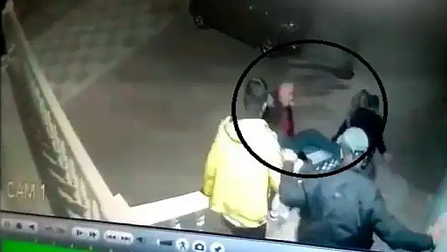 Dövüldükten sonra ölen şahsın güvenlik görüntüleri ortaya çıktı