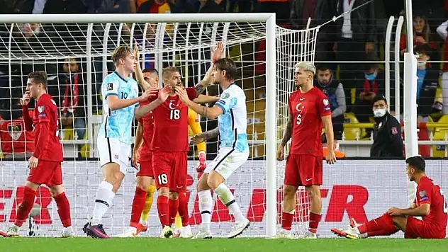 Türkiye, kritik maçta Norveç'i deviremedi!