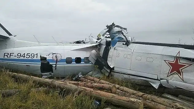 Rusya'da uçak düştü: 16 ölü, 7 yaralı