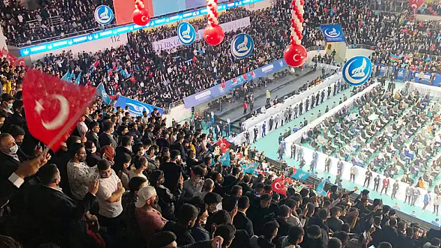 100 bin Ülkücü Büyük Kurultayında buluştu