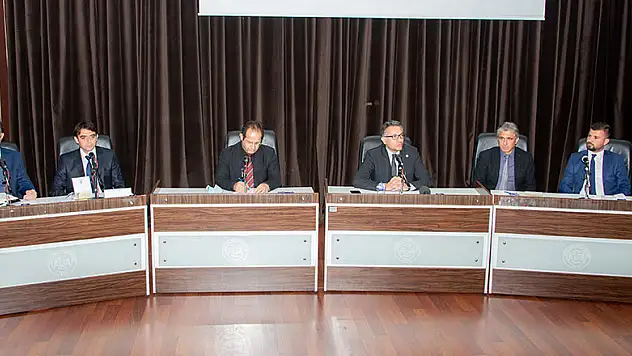 Rektör Aksoy Öğrenci Toplulukları ile buluştu