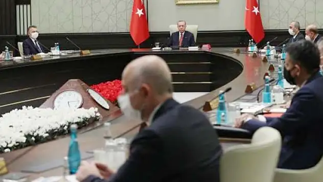 Kabine yoğun gündemle toplanıyor