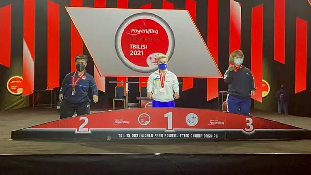 Tokyo Olimpiyatları'nın 'Bronz Kız'ı Besra Dünya ikincisi oldu