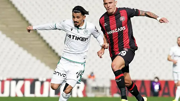 Spor Toto Süper Lig: Fatih Karagümrük: 1 - İH Konyaspor: 1 (İlk yarı)