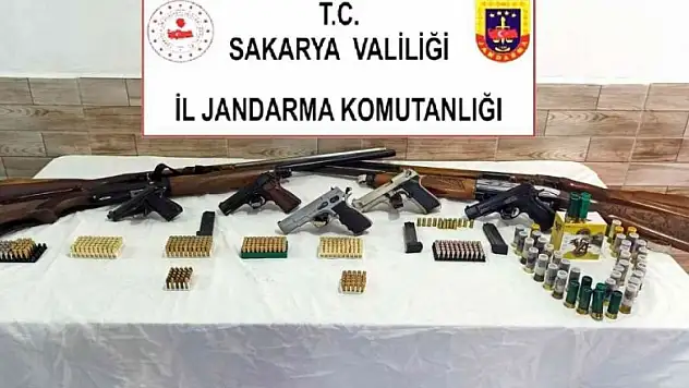 Jandarmadan şafak operasyonu: 3 gözaltı